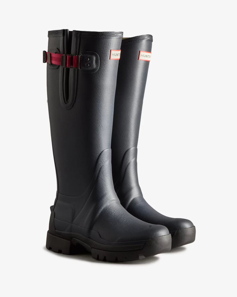 Wooden pig in hot sale hunter wellies