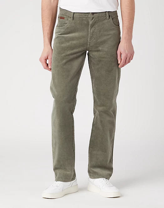 Wrangler corduroy deals trousers mens