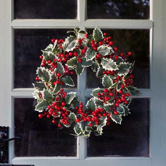 Three Kings HollyBerry Wreath - 40cm