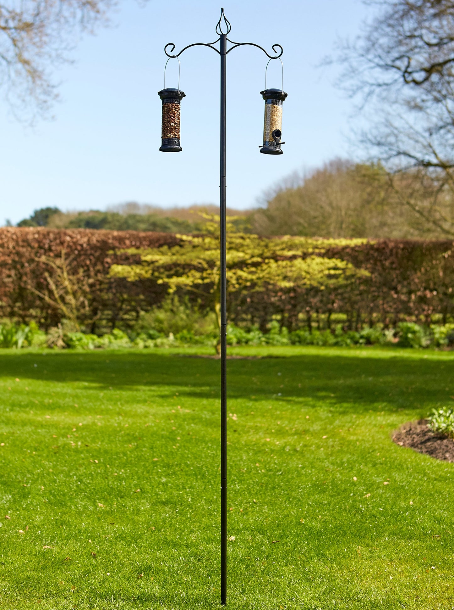 Tom Chambers Nourish Bird Feeding Station