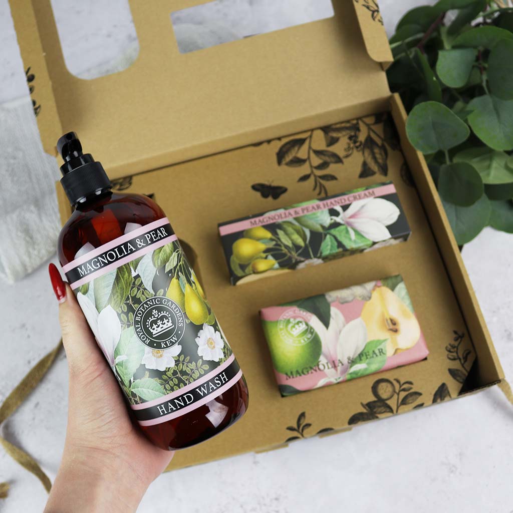 English Soap Company Kew Gardens Magnolia & Pear Essential Hand Care Gift Box