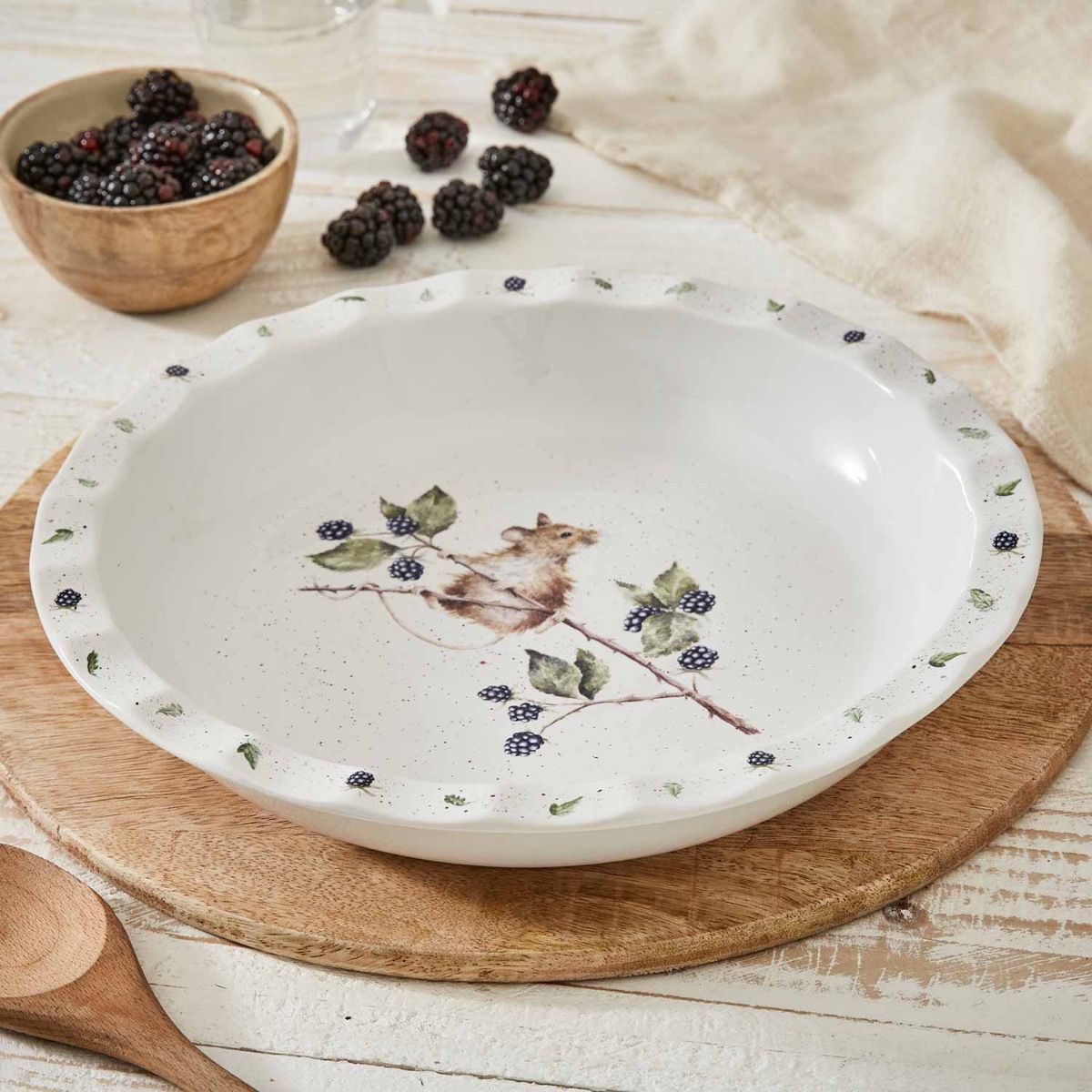 Wrendale ' Brambles' Mouse Pie Dish