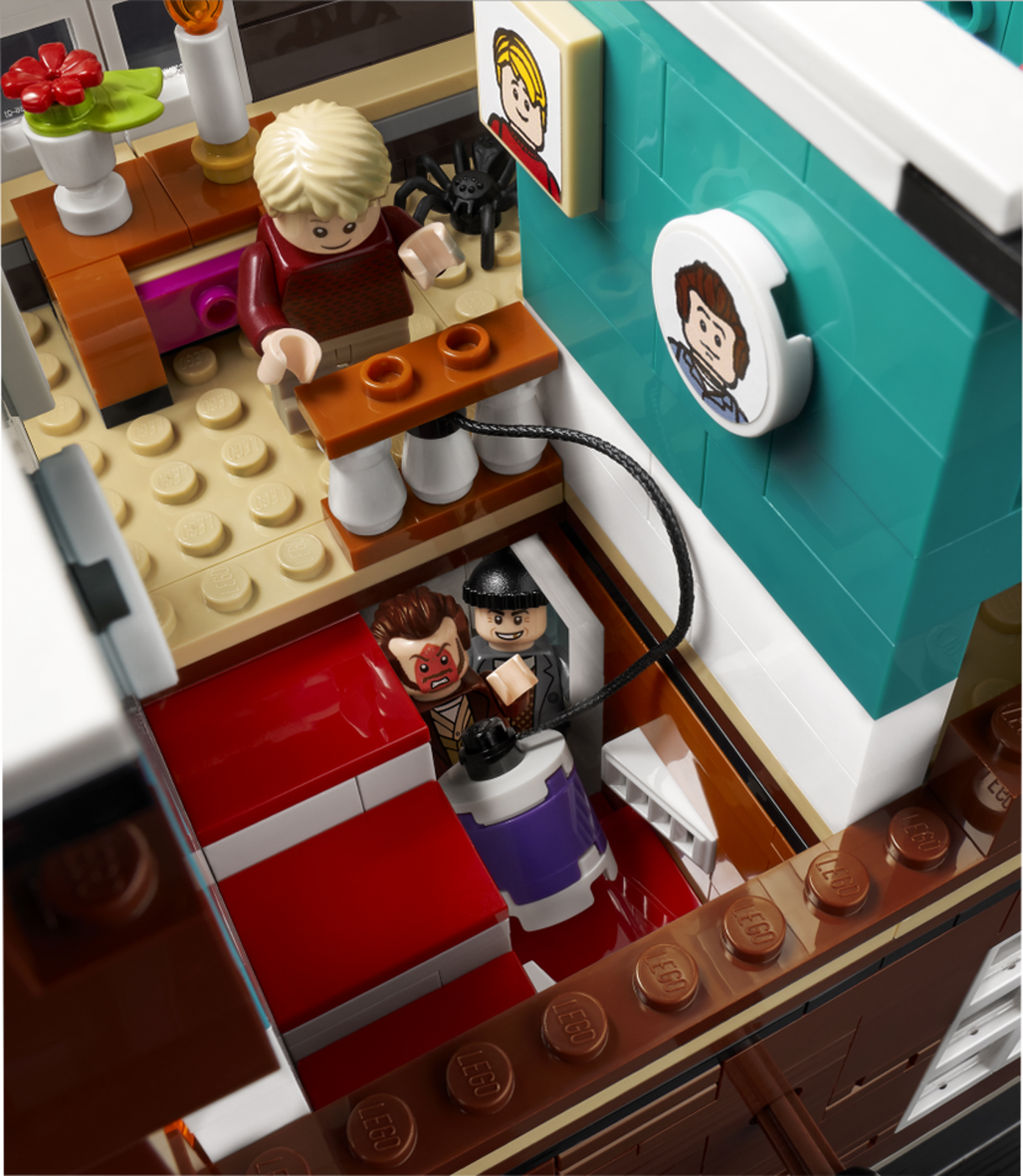 LEGO Ideas Home Alone